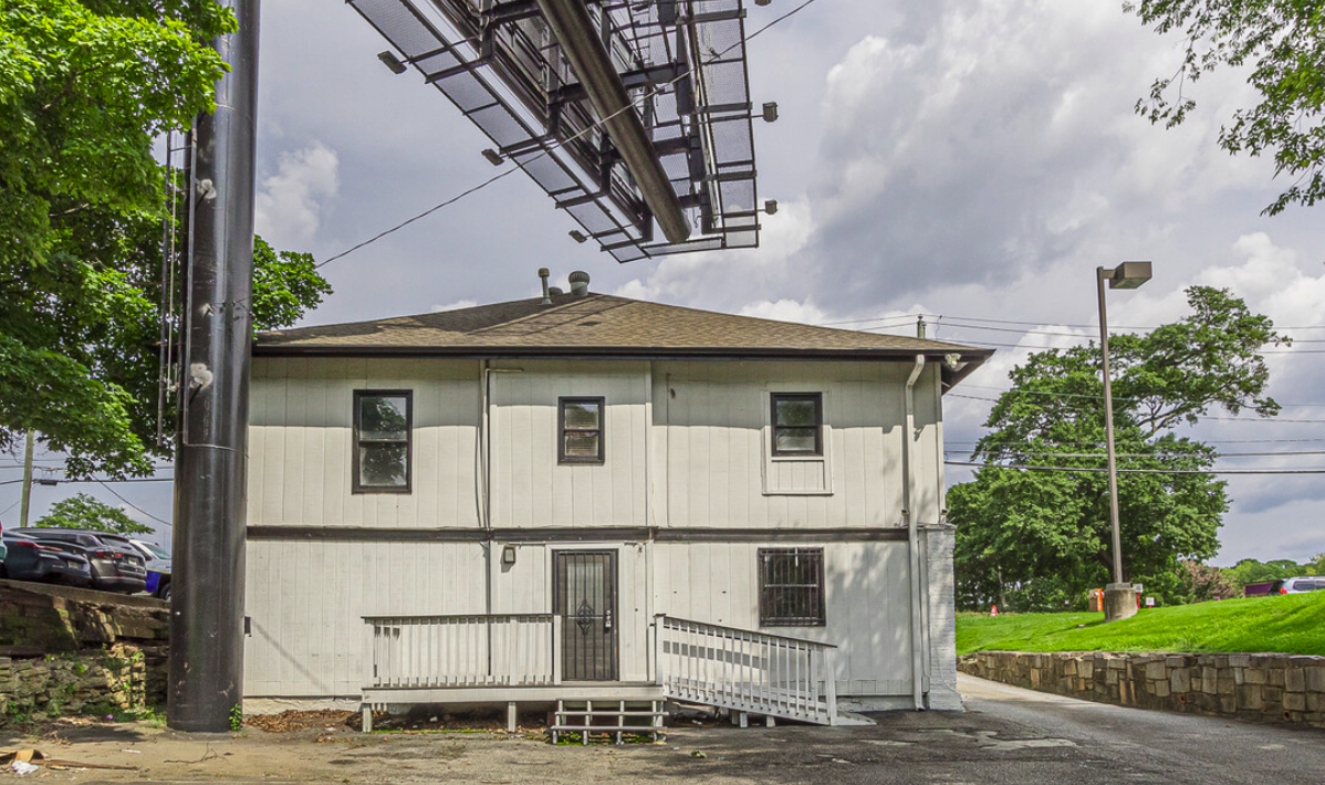 1770 NW Howell Mill Rd, Atlanta, GA à louer Photo du bâtiment- Image 1 de 10