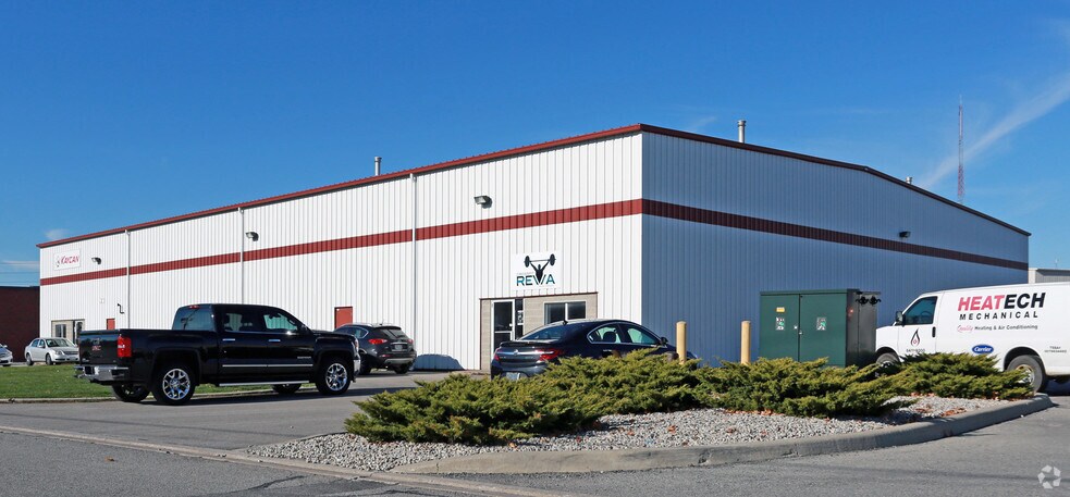 25 Commerce Pl, St Catharines, ON à louer - Photo du bâtiment - Image 2 de 2