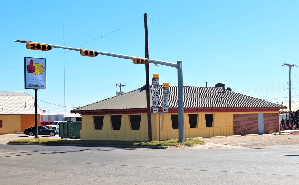 617 S Main St, Seminole, TX for sale - Building Photo - Image 1 of 9
