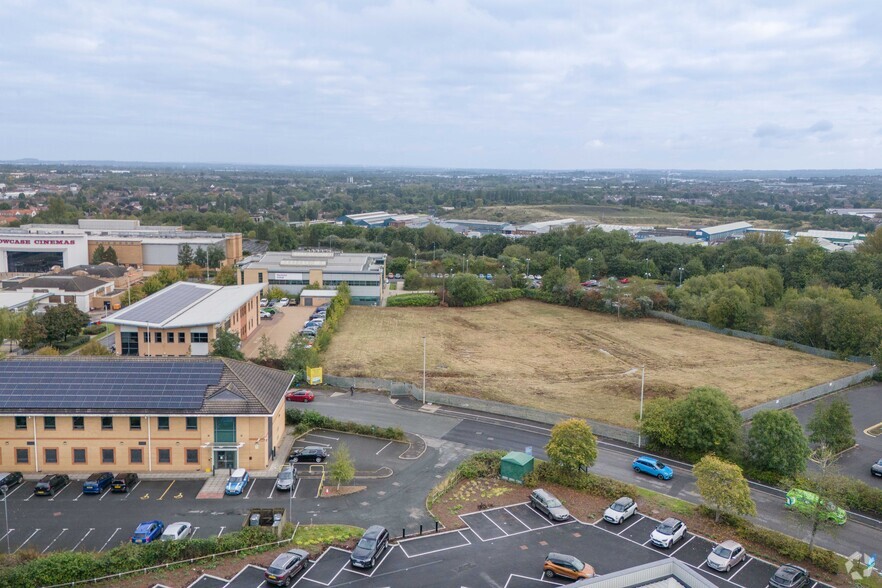 Castlegate Way, Dudley à louer - Photo du b timent - Image 3 de 16