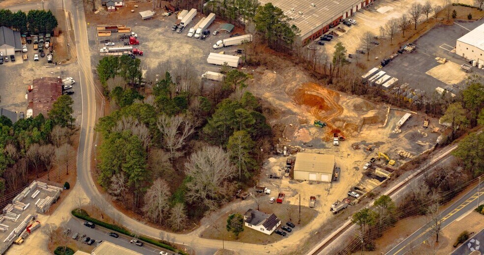 4255 Cantrell Rd NW, Acworth, GA à louer - Photo du bâtiment - Image 1 de 2
