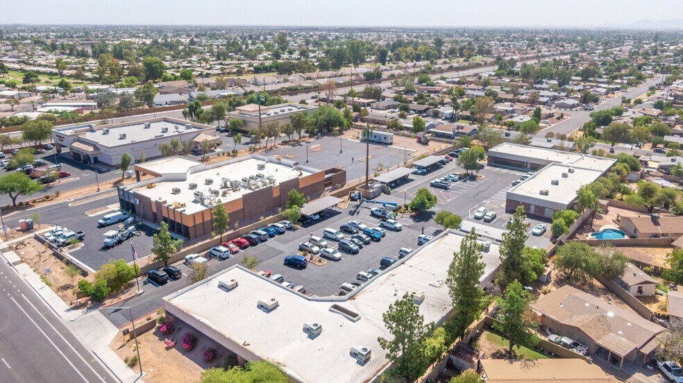 7525 E Broadway Rd, Mesa, AZ à louer - Photo du bâtiment - Image 3 de 22