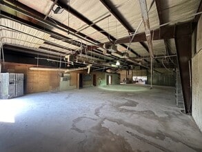 2223 Hoffpauer Way, Sanger, TX for lease Interior Photo- Image 2 of 19