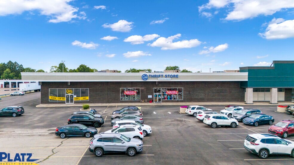 7336-7398 Market St, Youngstown, OH à louer - Photo du bâtiment - Image 2 de 21