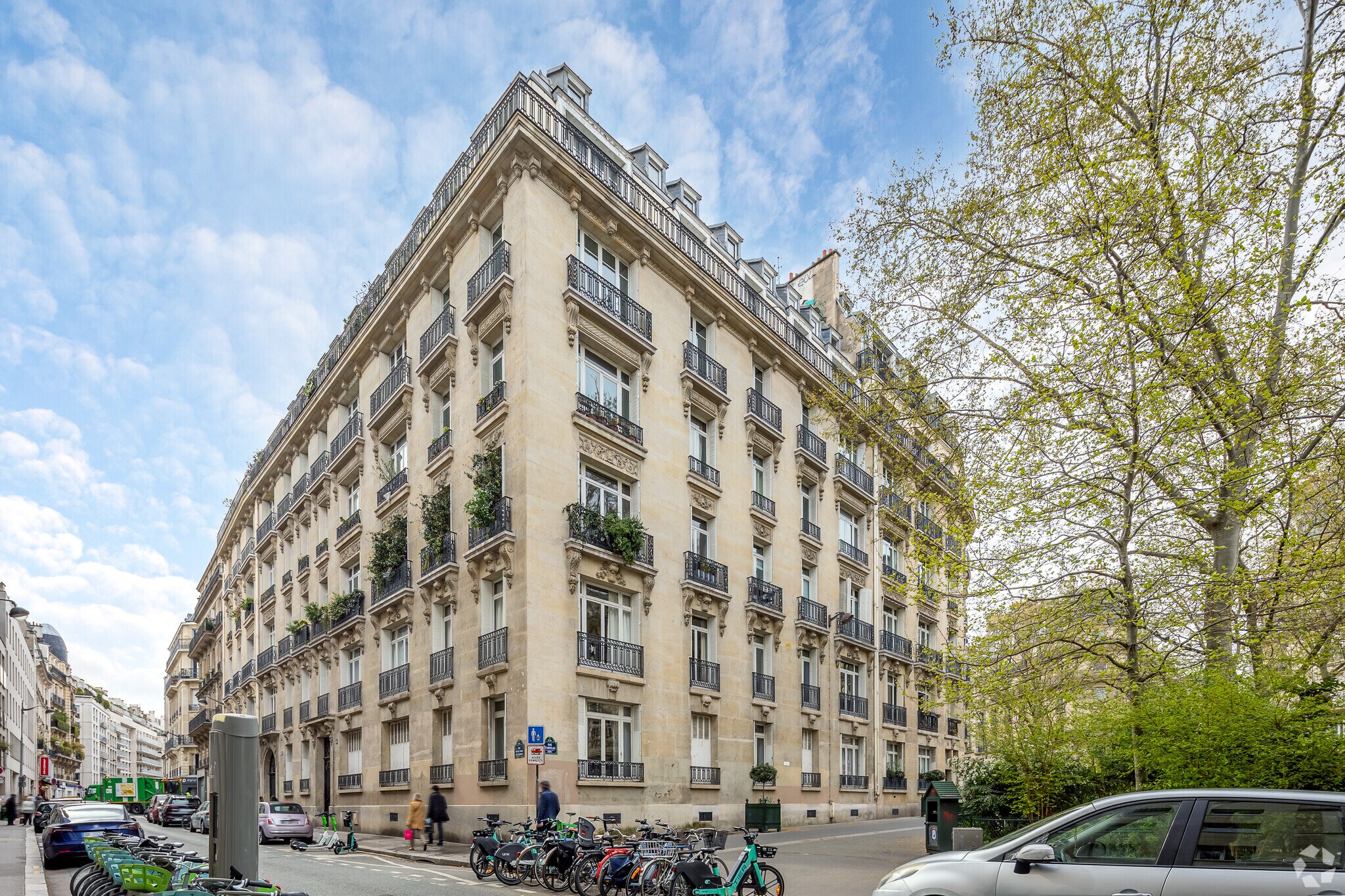 42 Rue Notre-Dame Des Champs, Paris for lease Primary Photo- Image 1 of 11