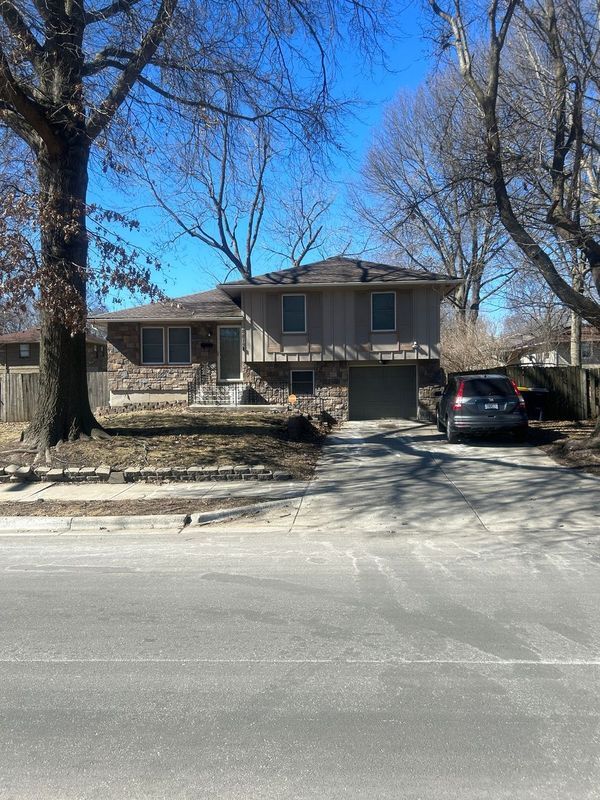 8818 James a Reed Rd, Kansas City, MO à vendre Photo principale- Image 1 de 2