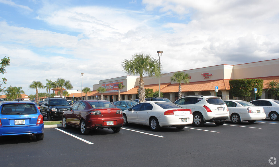 22923-23086 Sandalfoot Plaza Dr, Boca Raton, FL for lease - Building Photo - Image 3 of 9