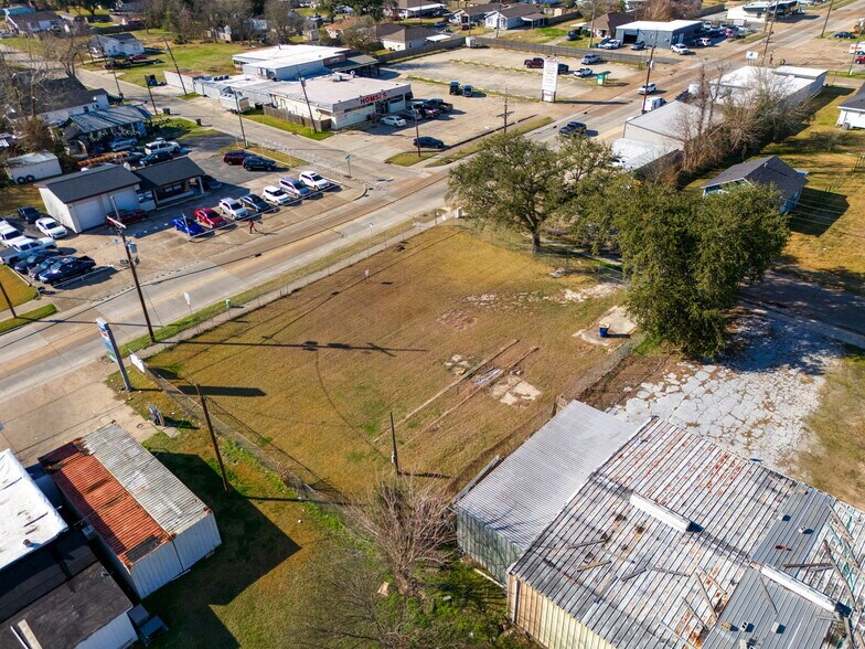 806 17th st, Lake Charles, LA à vendre - Photo du bâtiment - Image 3 de 12