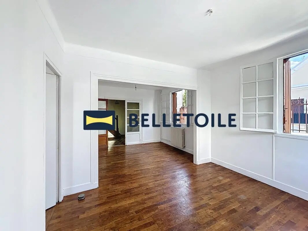 Office in Alfortville for lease Interior Photo- Image 1 of 35