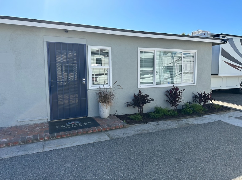 8926 Arlington Ave, Riverside, CA for lease - Building Photo - Image 1 of 13