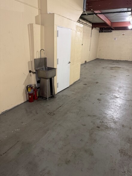 720 E 136th St, Bronx, NY for sale - Building Photo - Image 2 of 5