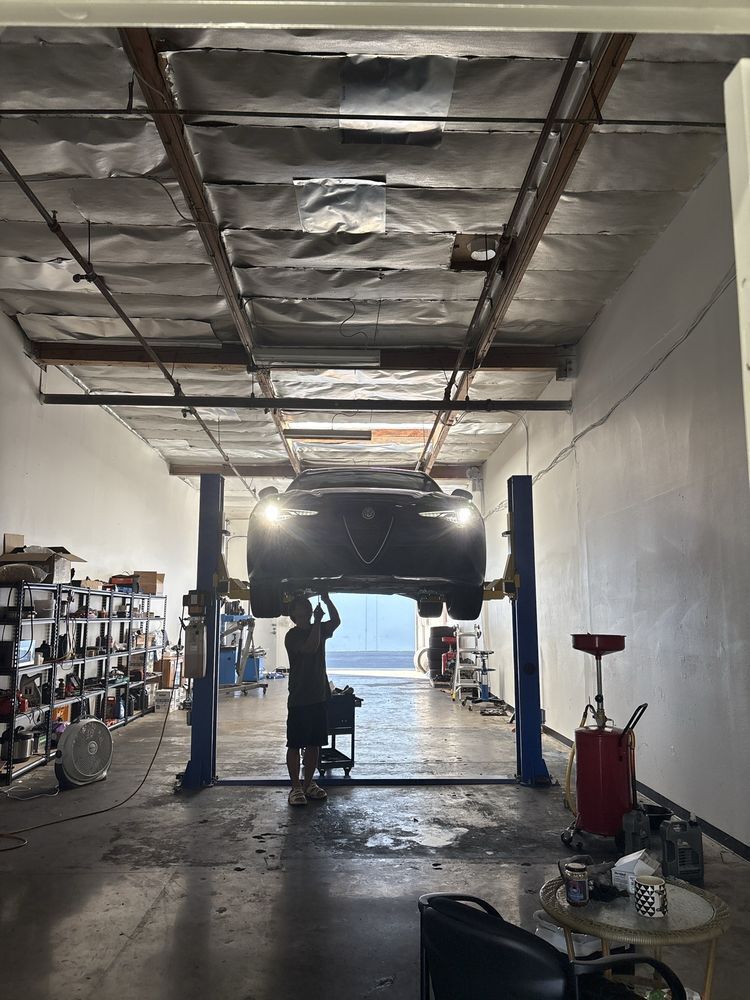 2120 W Mission Rd, Escondido, CA à louer Photo intérieure- Image 1 de 2