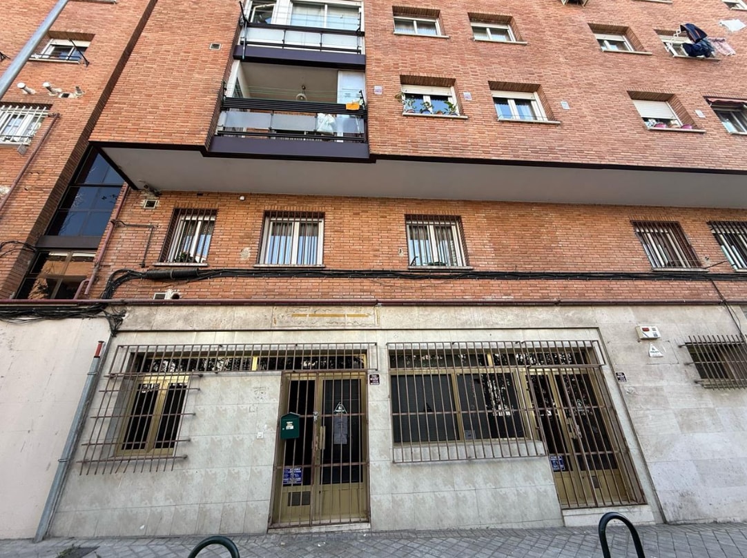 Immeuble residentiel dans Madrid, Madrid à vendre Photo principale- Image 1 de 3