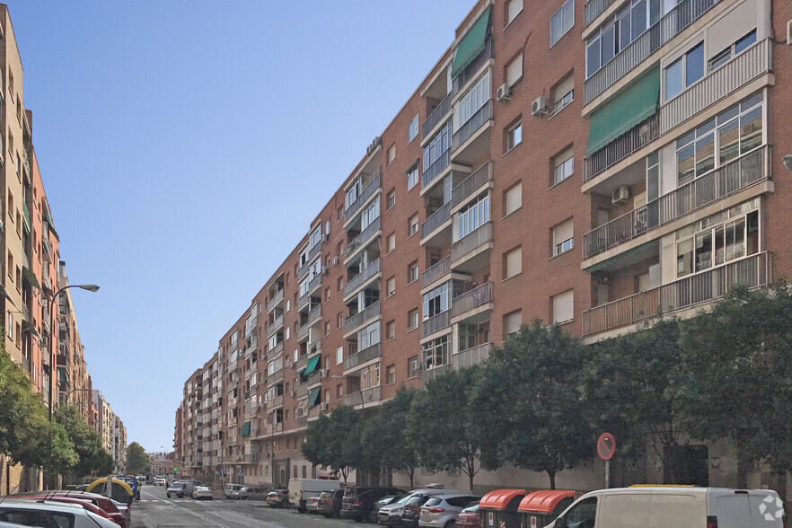 Calle Jacinto Verdaguer, 23, Madrid, Madrid for lease - Building Photo - Image 2 of 2