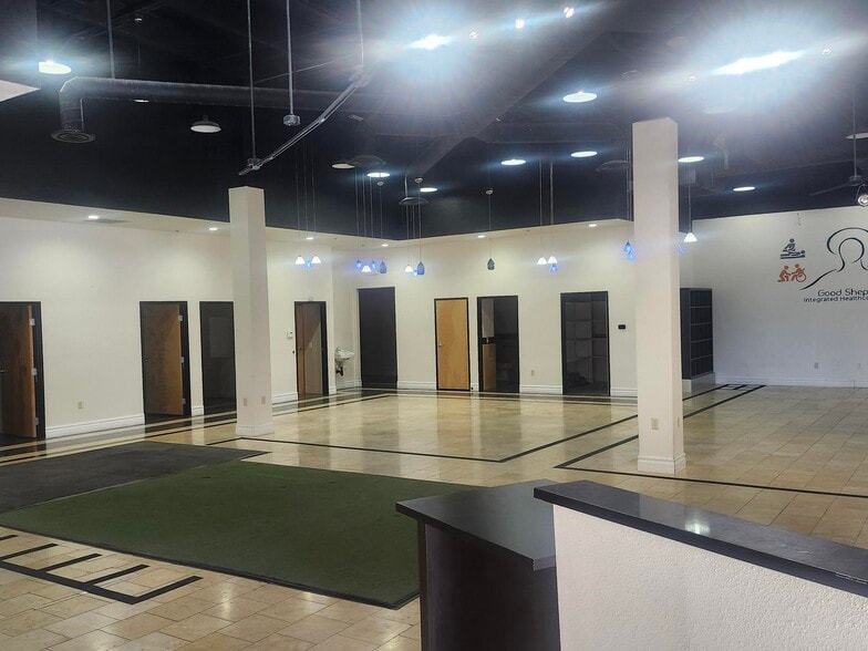 6462 Losee Rd, North Las Vegas, NV à louer - Photo intérieure - Image 2 de 16