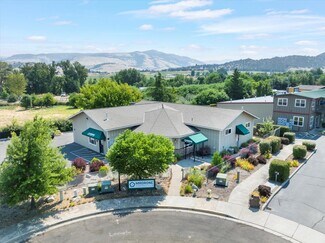 Plus de détails pour 481 Applegate Way, Ashland, OR - Commerce de détail à vendre