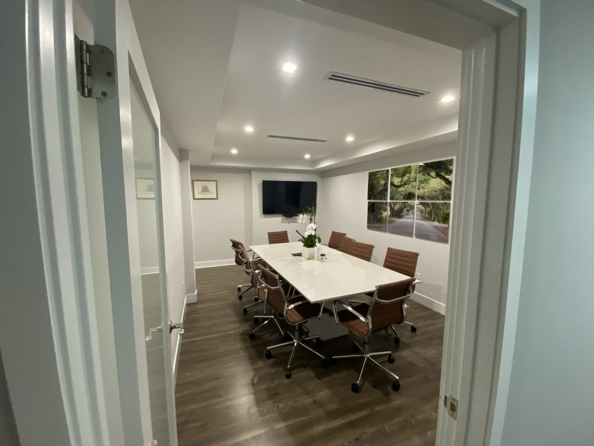 301 Almeria Ave, Coral Gables, FL for lease Interior Photo- Image 1 of 4