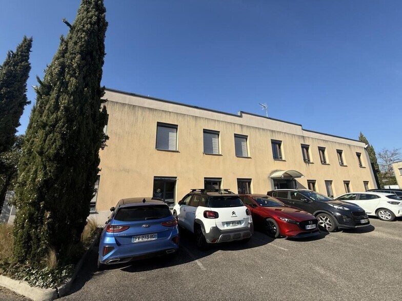 3 Rue De La Dombes, Neyron à vendre - Photo du bâtiment - Image 1 de 5
