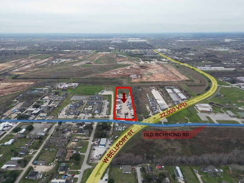 15910 Old Richmond Rd, Sugar Land, TX à vendre - Photo du bâtiment - Image 1 de 8