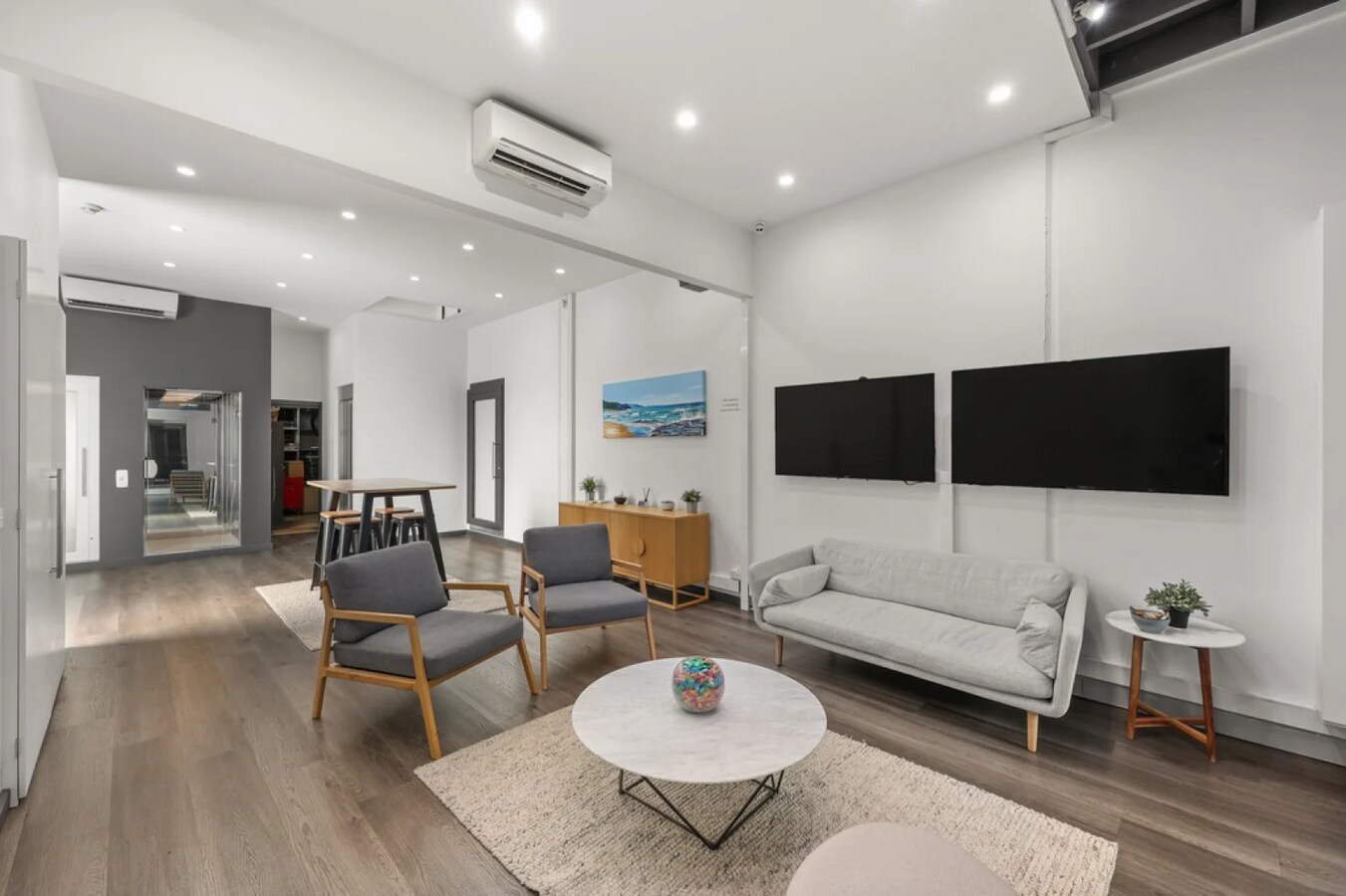 1 Belgium Ave, Richmond, VIC 3121 - Unit 1 - - Interior Photo - Image 2 of 3