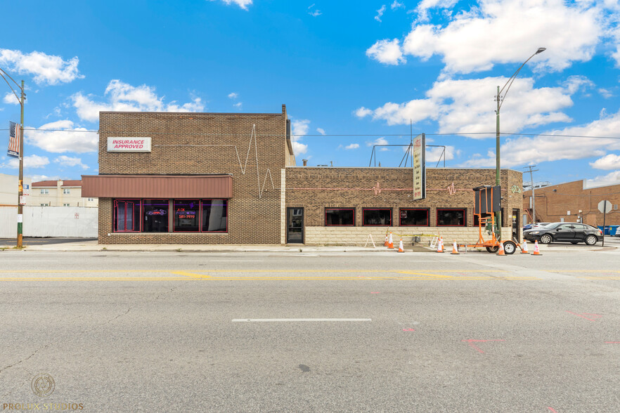 5805 S Archer Ave, Chicago, IL for sale - Building Photo - Image 1 of 1