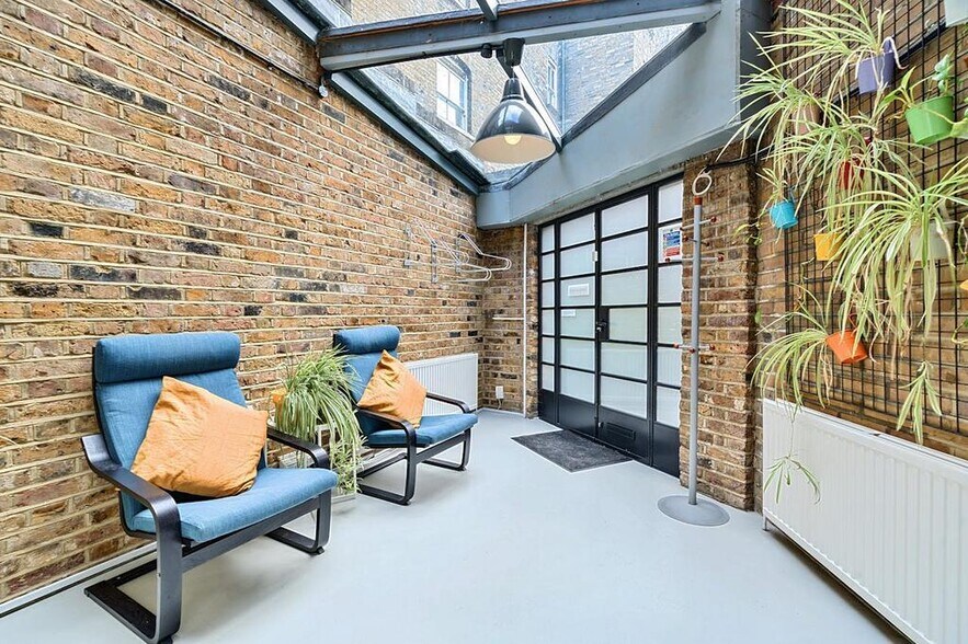 15 Hackney Rd, Londres à vendre - Photo du bâtiment - Image 3 de 21