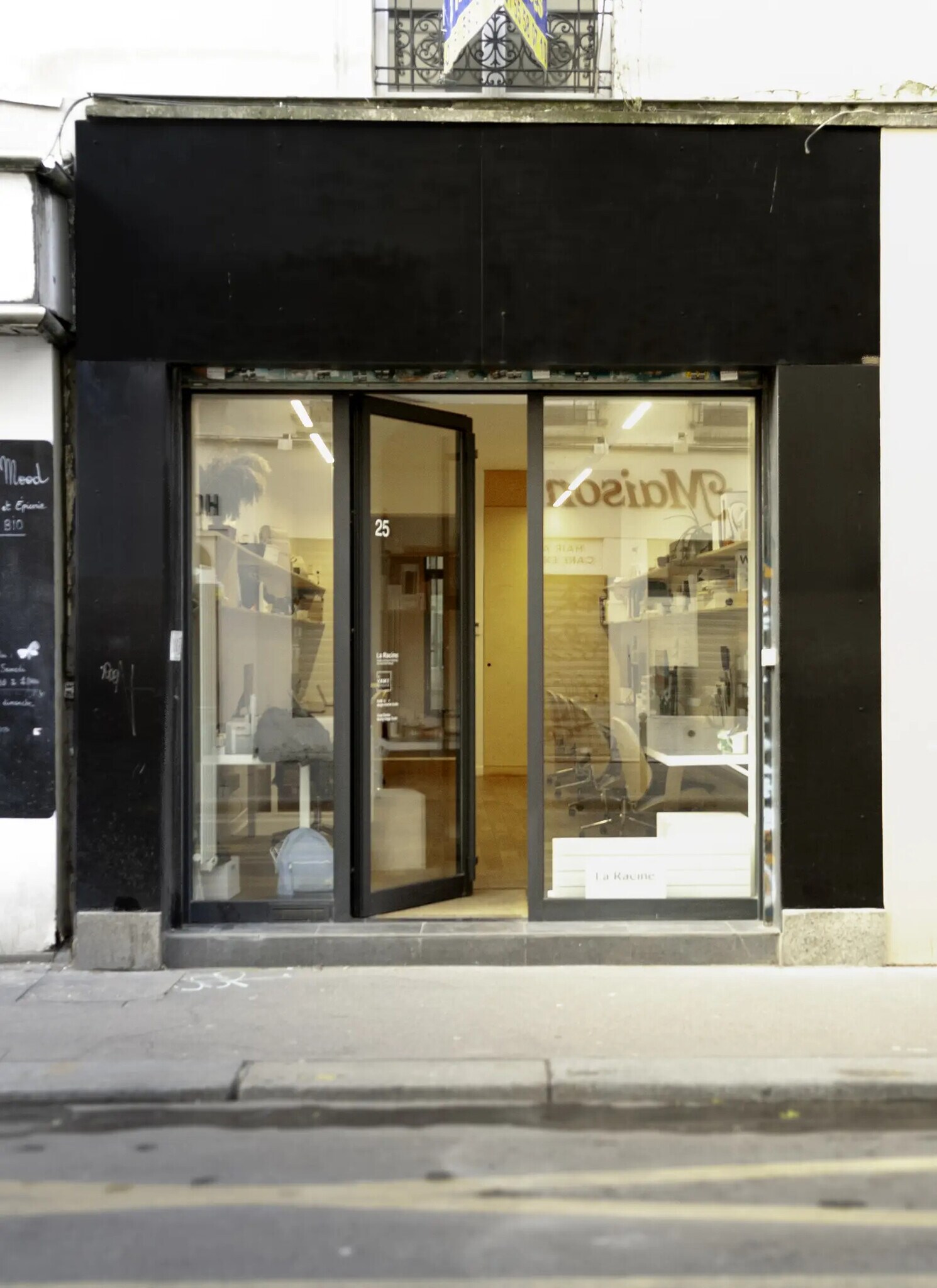 Bureau dans Paris à louer Photo du bâtiment- Image 1 de 12