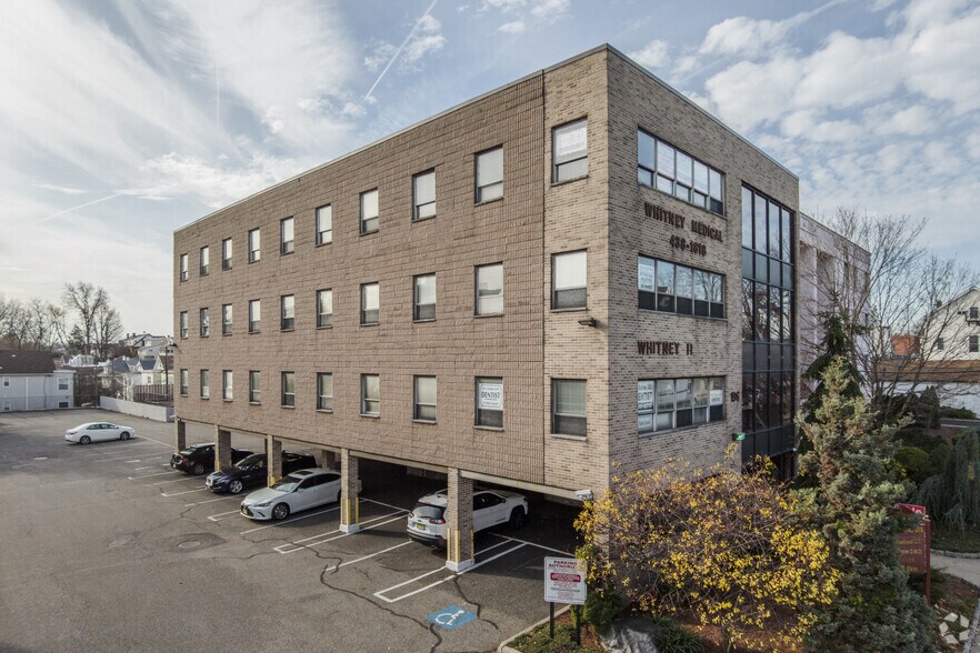 196 Paterson Ave, East Rutherford, NJ à louer - Photo du bâtiment - Image 2 de 16