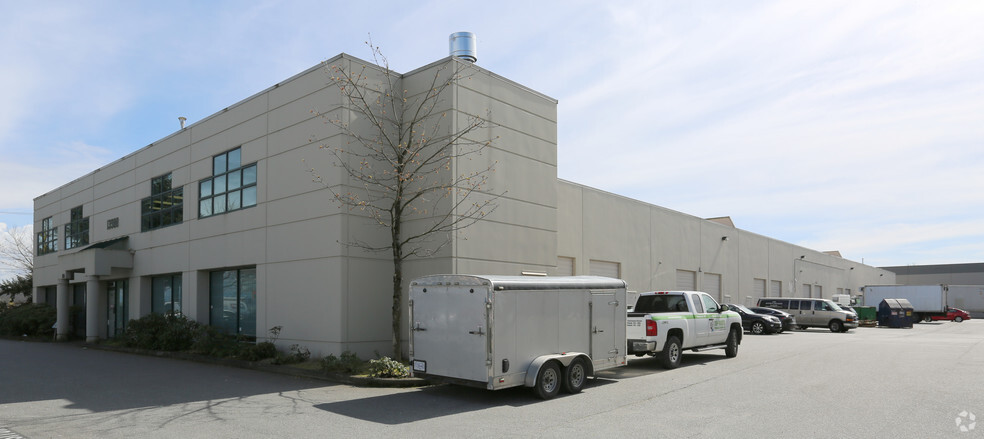 13988 Cambie Rd, Richmond, BC for lease - Building Photo - Image 3 of 9