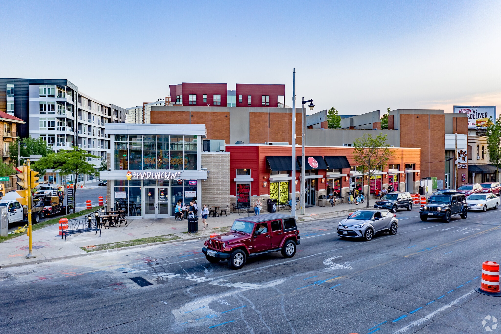 2035-2045 E North Ave, Milwaukee, WI for sale Primary Photo- Image 1 of 20