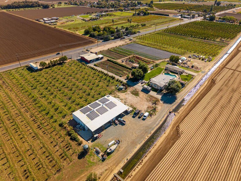 2017 Walnut Blvd, Brentwood, CA à vendre - Photo du bâtiment - Image 3 de 38