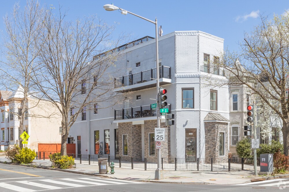1501 1st St NW, Washington, DC à louer Photo du bâtiment- Image 1 de 16