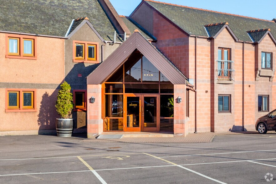 Station Rd, Coupar Angus à vendre - Photo du bâtiment - Image 2 de 25