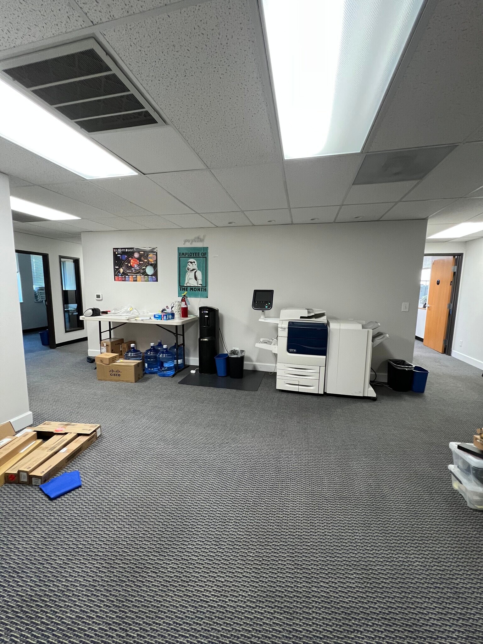 7831 SE Lake Rd, Portland, OR for lease Interior Photo- Image 1 of 2