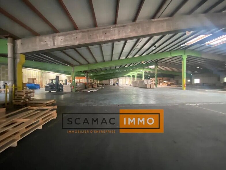 Industriel dans Rousset à louer - Photo du bâtiment - Image 2 de 4