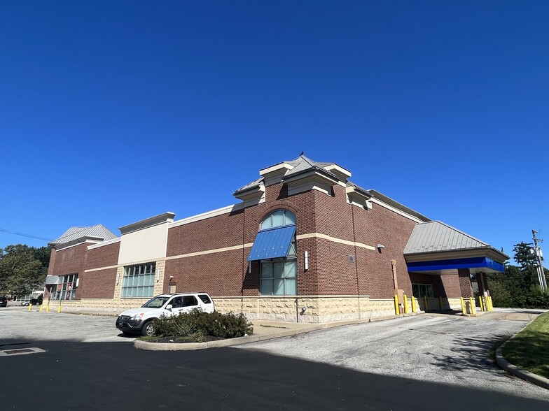 1233 Som Center Rd, Cleveland, OH for lease - Building Photo - Image 3 of 4