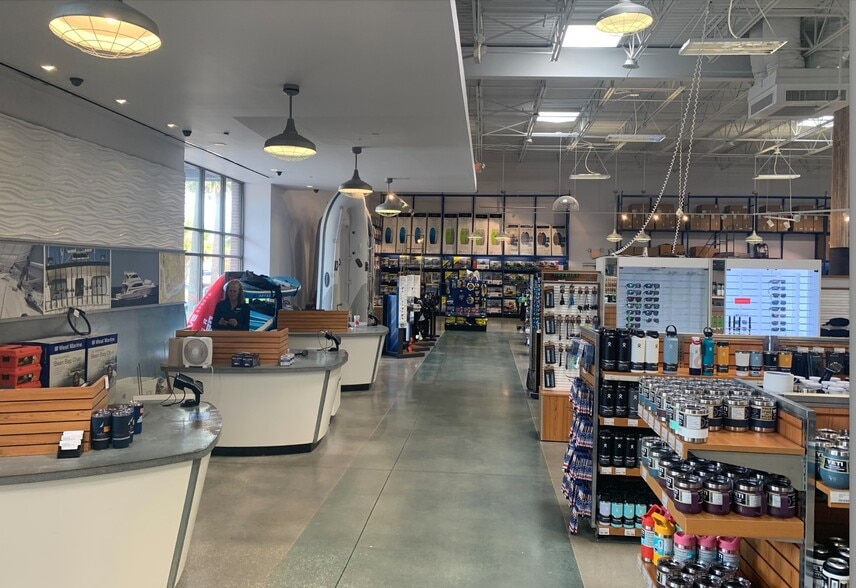 4874 Big Island Dr, Jacksonville, FL for lease - Interior Photo - Image 3 of 13