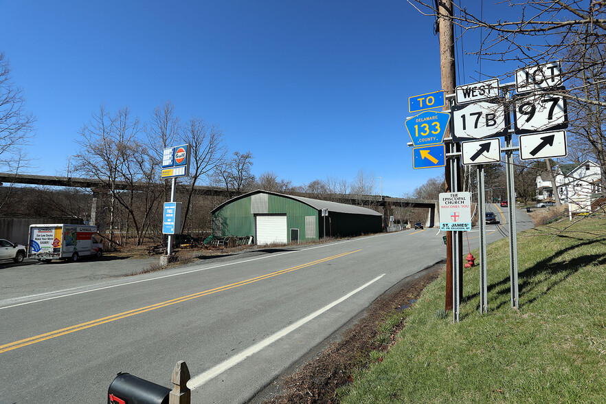 4587 State Route 17b, Callicoon, NY à vendre - Photo du bâtiment - Image 3 de 41