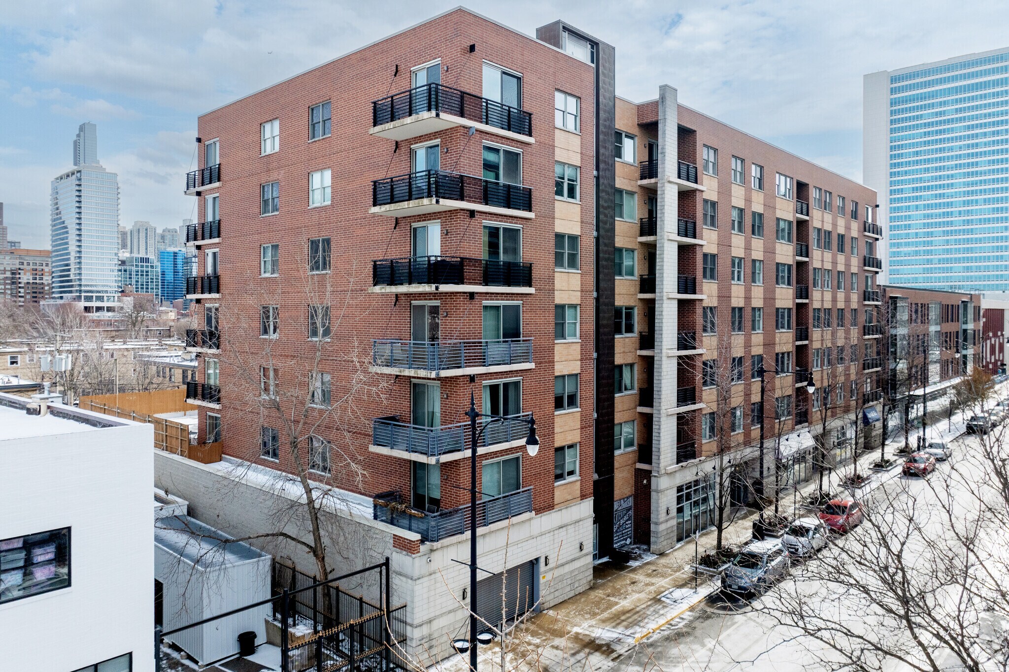 873 N Larrabee St, Chicago, IL à vendre Photo du bâtiment- Image 1 de 18