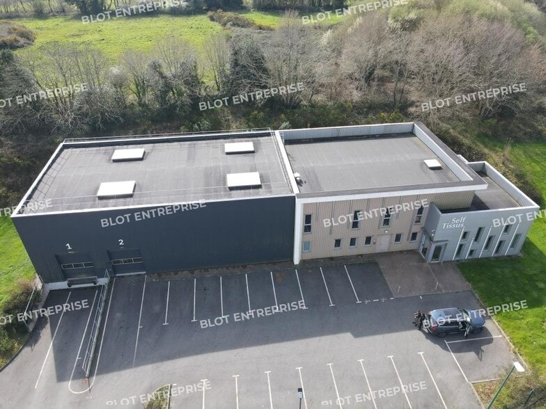 Office in Quimper for lease - Aerial - Image 2 of 8