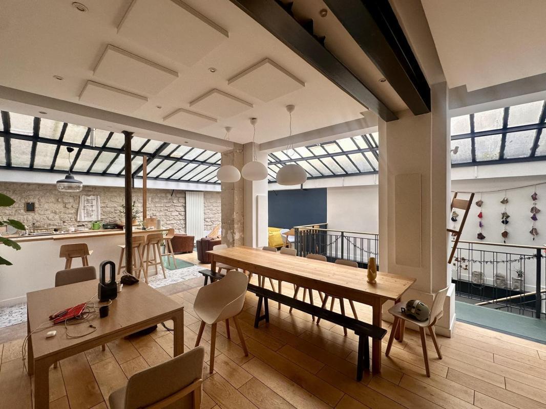 75 Rue Du Faubourg Saint-Martin, Paris for sale Interior Photo- Image 1 of 9