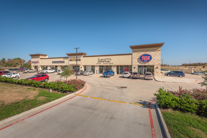 Rock Prairie Rd, College Station, TX à louer - Photo du bâtiment - Image 1 de 5