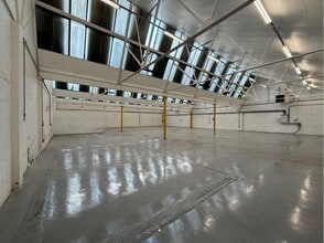 2 Courtenay Rd, Wembley à louer Photo intérieure- Image 1 de 3