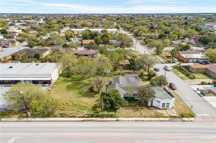 221 S Bridge St, Hidalgo, TX à vendre - Photo du bâtiment - Image 3 de 4