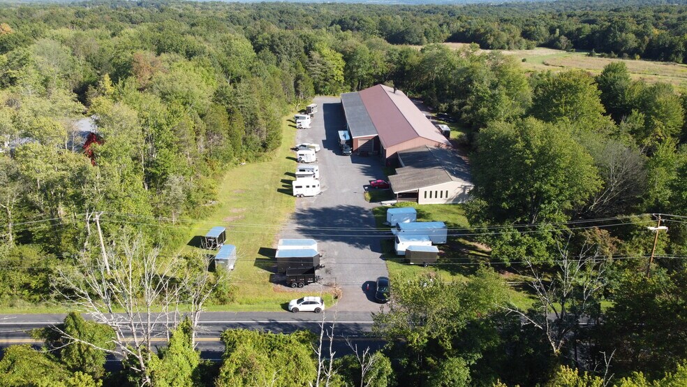 8521 Easton Rd, Ottsville, PA à vendre - Photo du bâtiment - Image 2 de 12