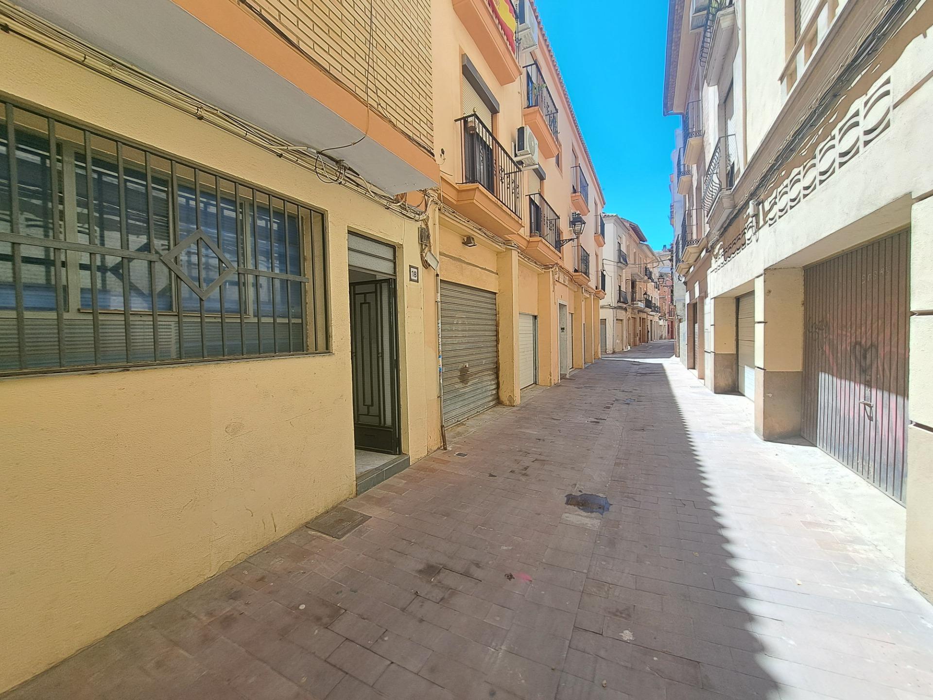 Office in Alzira, Valencia for sale Building Photo- Image 1 of 10