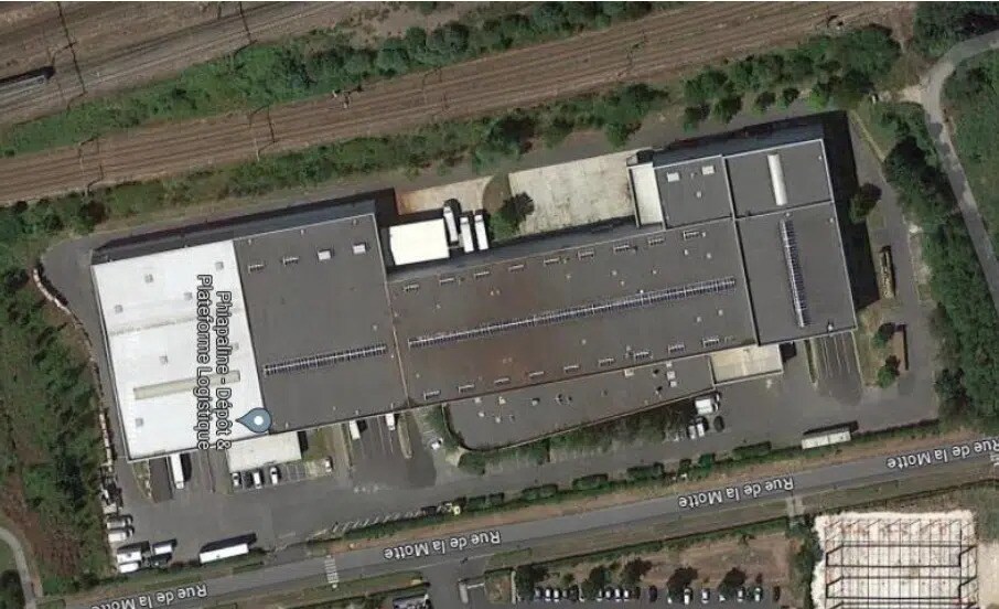 Industrial in Lieusaint for lease - Building Photo - Image 3 of 6