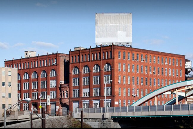 Plus de détails pour 1501 Guilford Ave, Baltimore, MD - Multi-résidentiel à vendre