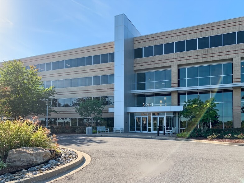 1000 Lafayette Blvd, Bridgeport, CT for lease - Building Photo - Image 3 of 19