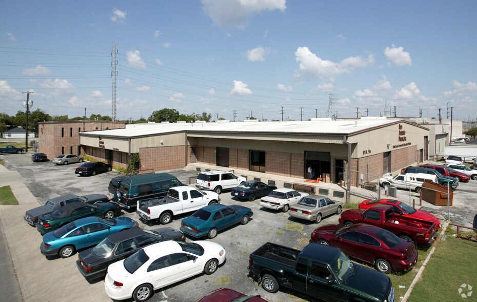 911 N Frio St, San Antonio, TX à louer - Photo du bâtiment - Image 2 de 73